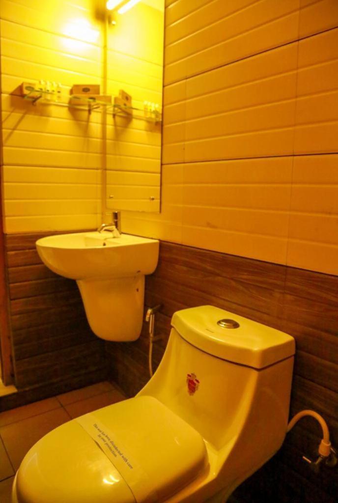 Akan Hotel And Residence Meppadi Екстер'єр фото