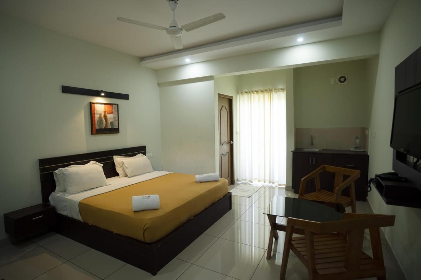 Akan Hotel And Residence Meppadi Екстер'єр фото