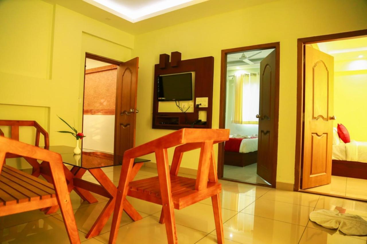 Akan Hotel And Residence Meppadi Екстер'єр фото